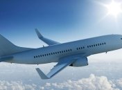 Україна відновлює авіарейси, щоб евакуювати своїх громадян 