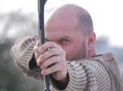 Чтят традиции и дух предков: химическая компания из России вооружает своих охранников луками и стрелами 