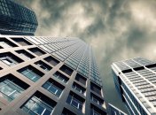 Ужасный случай в Одессе: женщина и 2-летняя девочка выпали с балкона на 16 этаже