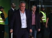 Автобус сборной Бразилии фанаты забросали камнями