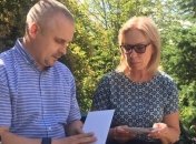 Сенцову передали письмо от Порошенко