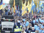Колона вирушила на Майдан Незалежності