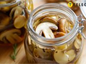 Маринованные грибы станут вашей любимой закуской (изображение создано с помощью ИИ)