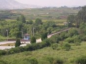 Солдат КНДР бежал в Южную Корею: появилось видео 