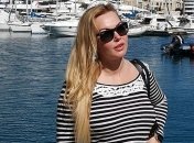 Без блеска и роскоши: Камалия поделилась снимком в скромном наряде