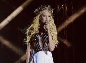 Артистке сегодня исполнилось 45