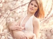 Фотограф из Чикаго представила новый арт-проект «Кормящие богини»