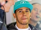 Льюис Хэмилтон: Мокрая трасса сыграет на руку Риккардо и Феттелю