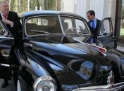 Жириновский заявил, что готов сдать свой депутатский мандат