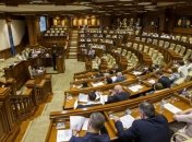 Кризис коалиции: в Молдове рассмотрят вотум недоверия правительству