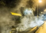 В Киеве на проспекте Лобановского прорвало трубы с горячей водой