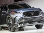 Фанатам Toyota стоит ожидать новый компактный кроссовер: характеристика
