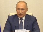 Путин поручил заразить коронавирусом российских врачей и учителей