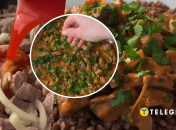 Свинина у сметанно-томатному соусі