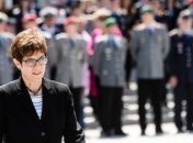 В Германии вступила в должность новая министр обороны