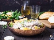 Запечена курка з яблуками