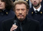 Дочь певца Джонни Холлидея оспаривает завещание отца