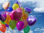 Лучшие поздравления с днем рождения 11 мая: стихи и открытки