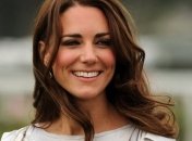 Беременная Кейт Миддлтон вышла в свет в леггинсах и кроссовках