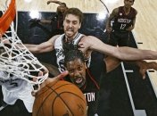 НБА. Плей-офф. Первые победы Кливленда и Хьюстона