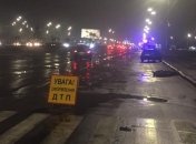 Переходила в неположенном месте: В Киеве девушку насмерть сбила легковушка