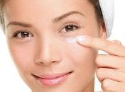 Йогурт поможет бороться с проблемной кожей 