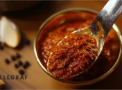 Эта аджика добавит грузинские нотки вашим любимым блюдам (изображение создано с помощью ИИ)