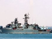 Ракетный фрегат России движется из Крыма в направлении Азовского моря