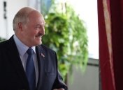 Глава Беларуси поздравил Зеленского с Днем Независимости