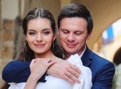 Дмитрий Комаров женился: кем оказалась возлюбленная украинского телеведущего