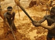 В шахтах Зимбабве вероятно погибло 38 человек