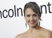 Джессика Альба украла машину