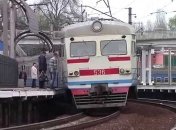 В "Укрзализныце" решили, как будет возобновляться движение электричек