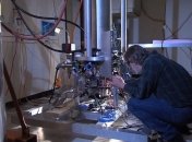 США запустили новые высокоточные атомные часы