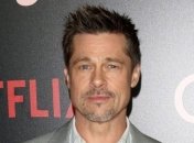 Деми Мур ангажирует Брэда Питта обратиться к Каббале 