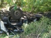 На Запорожье грузовик с военными слетел в кювет, есть погибший