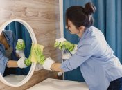 Мытье зеркала – дело достаточно сложное