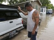 Наводнения в Техасе и Оклахоме унесли жизни трех человек