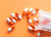 Єврокомісія схвалила перший препарат для лікування коронавірусу