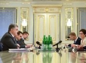 Порошенко и Волкер провели встречу: обсуждали миротворцев ООН на Донбассе