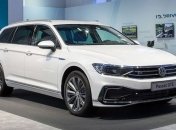 Улучшенный Volkswagen Passat GTE получил больший запас хода: фото