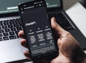 Чат-бот с искусственным интеллектом, разработанный лабораторией OpenAI