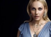 Зірка "Величного Століття" Мер'єм Узерлі показала як виховує дочку Лару (Відео)