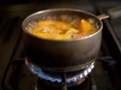 Як утримати киплячу воду