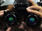 Риддик нервно курит в сторонке: солдаты будущего смогут видеть в темноте