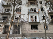 Наслідки обстрілів рф по житлових будинках в Україні