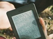 Улучшенный ридер Kindle представила компания Amazon