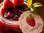 Джем получается очень вкусным и ароматным (изображение создано с помощью ИИ)