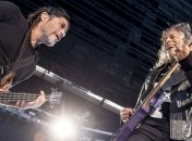 Metallica поделилась live-видео на песню Moth Into Flame (Видео)