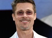 Бред Питт сменил имидж и украсил обложку журнала 